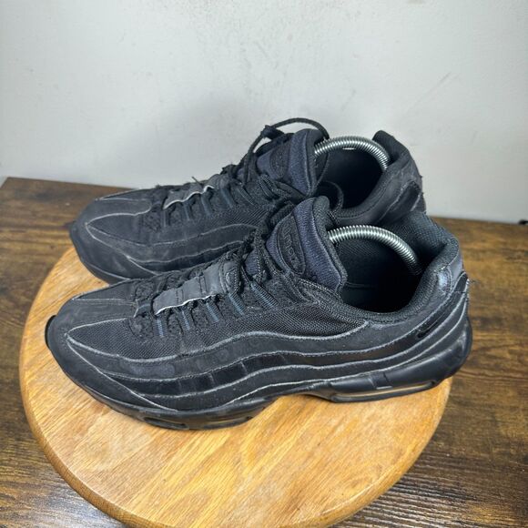 Nike Air Max 95 Triple Black Essential Mens Size 12 Shoes 609048-092 main image 5